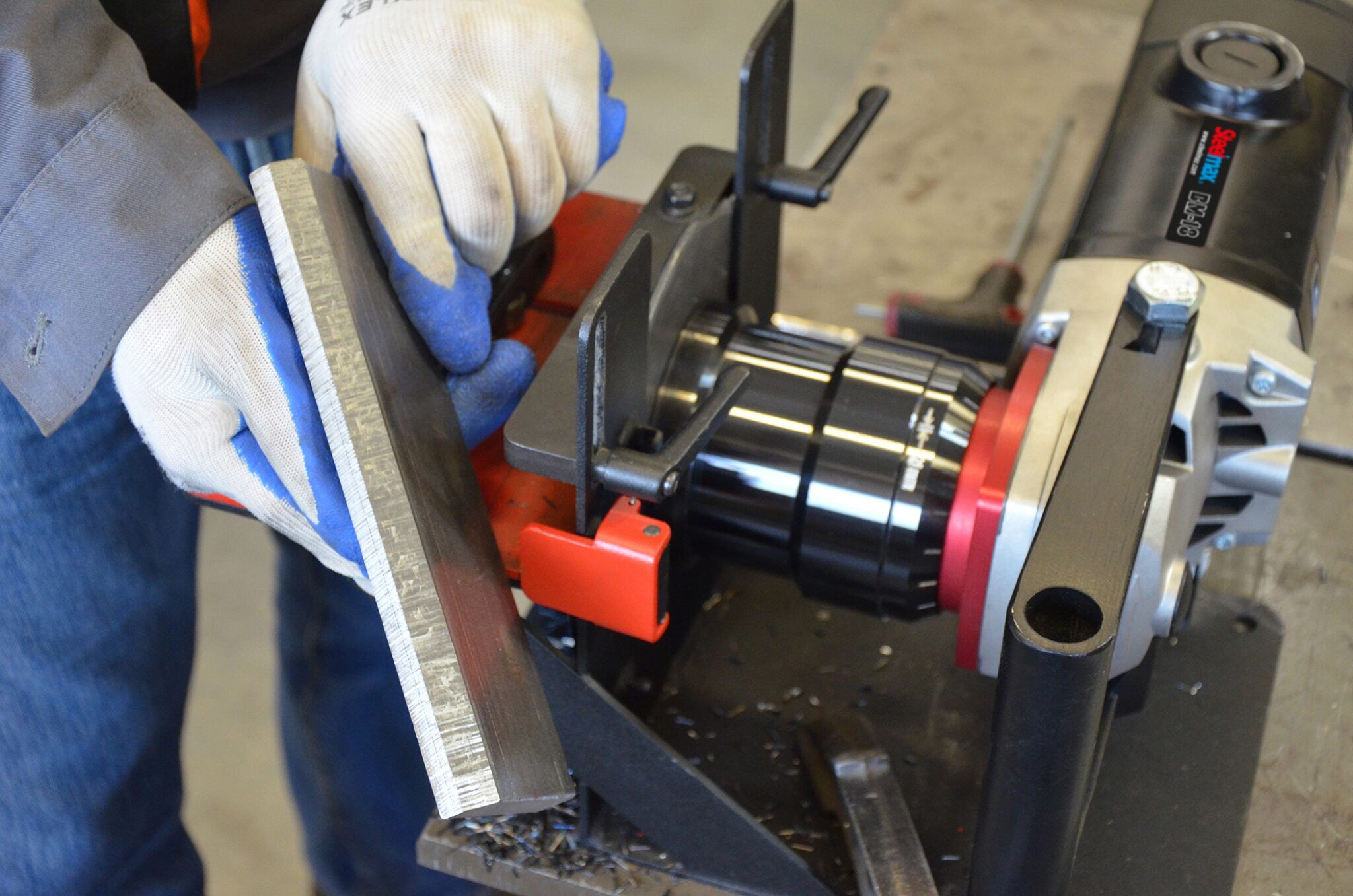 BM18 Portable Beveling Machine - Image 4