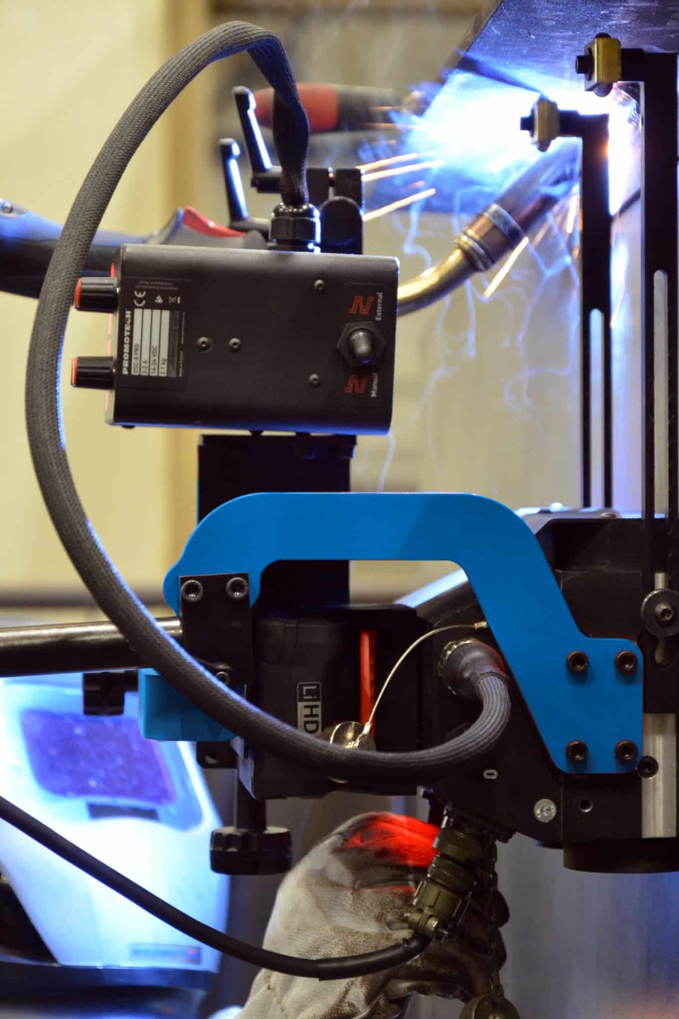 Li'l Runner Trackless welding carriage